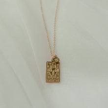 Load image into Gallery viewer, Aquarius Tarot Card Necklace
